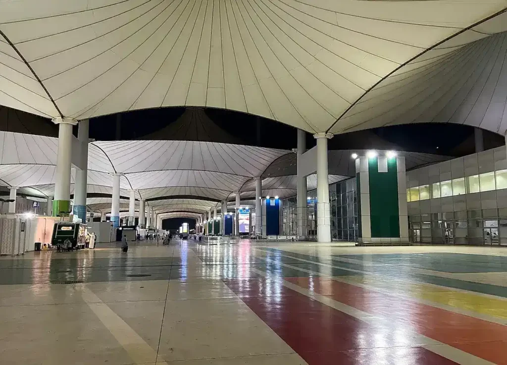 North Terminal: Foreign and Low-Cost Carriers